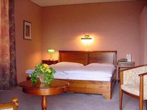 Les Chevreuils Inn